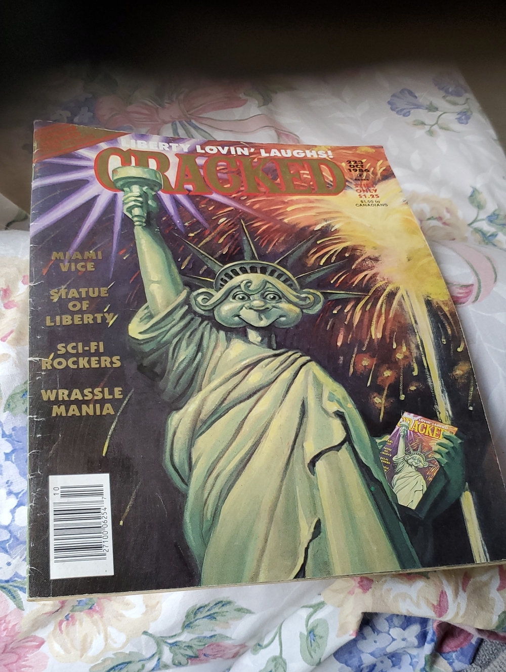 Cracked Magazine Cover — Statue of Liberty Illustration in Green & Yellow